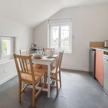 Pepites Rares En Bord D'allier, Decouvrez Trois T1 Renoves, Proches Vichy Et Saint-yorre, Transports, Thermes Et Toutes Commodites Apartamento