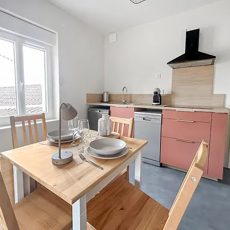 Apartamento Pepites Rares En Bord D'allier, Decouvrez Trois T1 Renoves, Proches Vichy Et Saint-yorre, Transports, Thermes Et Toutes Commodites Abrest