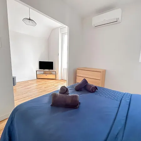 Pepites Rares En Bord D'allier, Decouvrez Trois T1 Renoves, Proches Vichy Et Saint-yorre, Transports, Thermes Et Toutes Commodites * Abrest