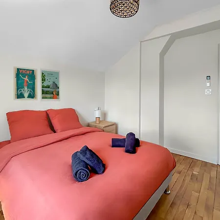 Pepites Rares En Bord D'allier, Decouvrez Trois T1 Renoves, Proches Vichy Et Saint-yorre, Transports, Thermes Et Toutes Commodites *