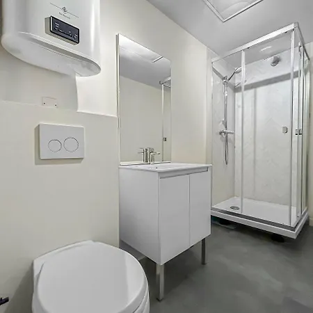 Apartamento Pepites Rares En Bord D'allier, Decouvrez Trois T1 Renoves, Proches Vichy Et Saint-yorre, Transports, Thermes Et Toutes Commodites *