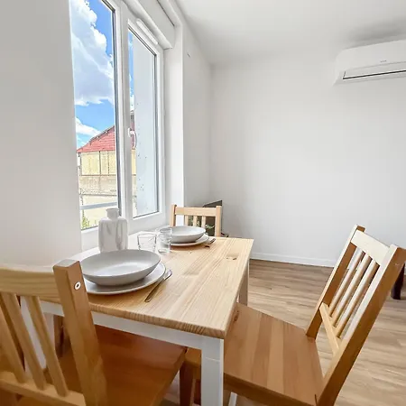 Apartamento Pepites Rares En Bord D'allier, Decouvrez Trois T1 Renoves, Proches Vichy Et Saint-yorre, Transports, Thermes Et Toutes Commodites *