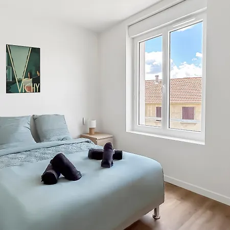 Apartamento Pepites Rares En Bord D'allier, Decouvrez Trois T1 Renoves, Proches Vichy Et Saint-yorre, Transports, Thermes Et Toutes Commodites *